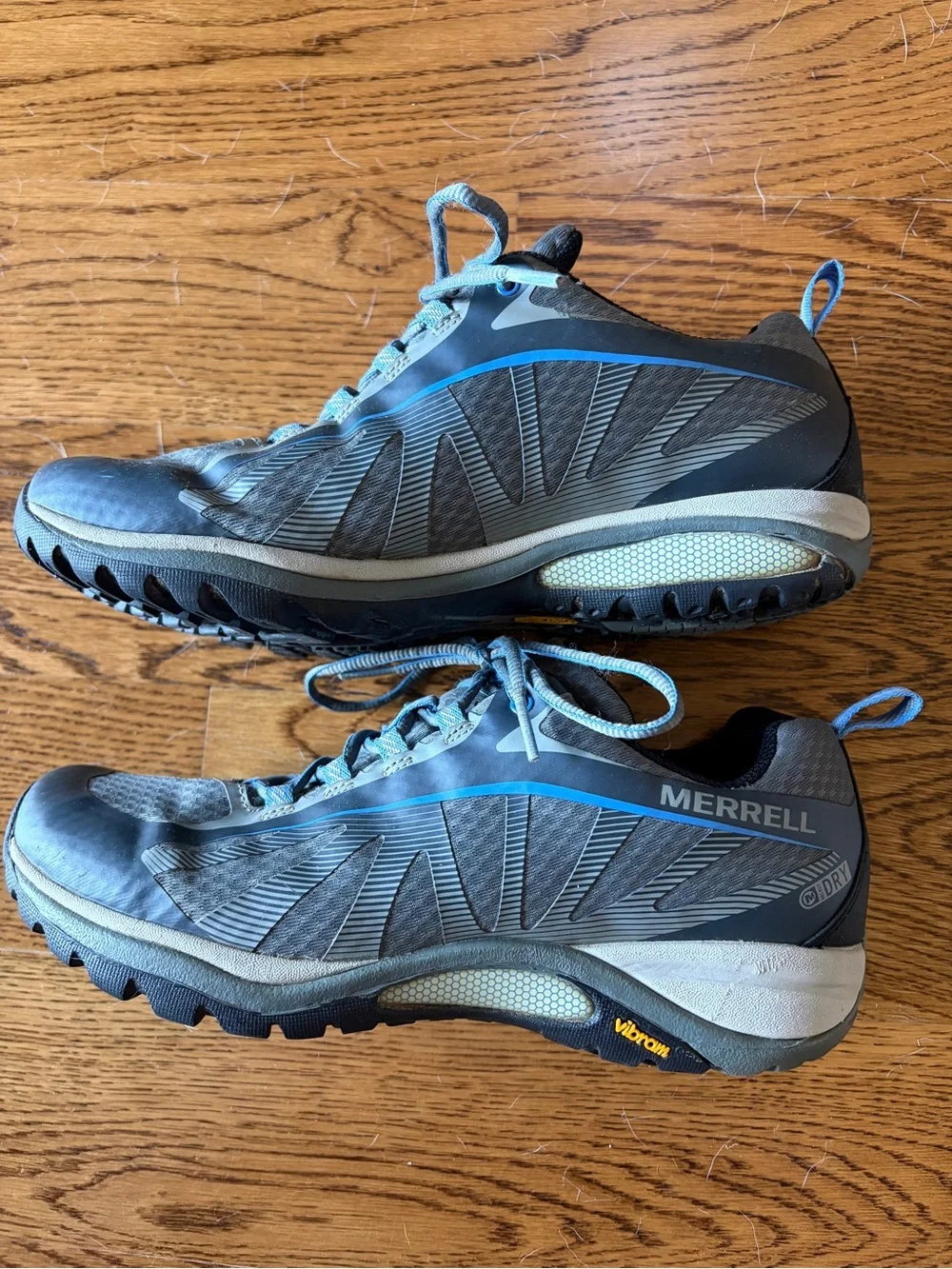 Merrell Women’s Waterproof Siren 3 trail shoes / lightweight hikers